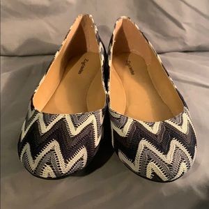 White black and gray chevron flats